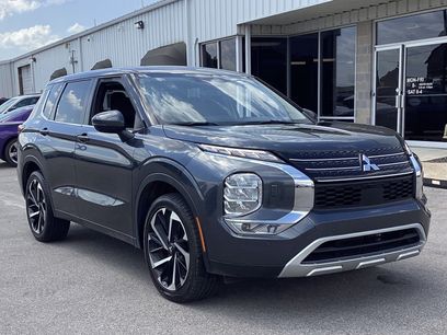 Used 2024 Mitsubishi Outlander SE