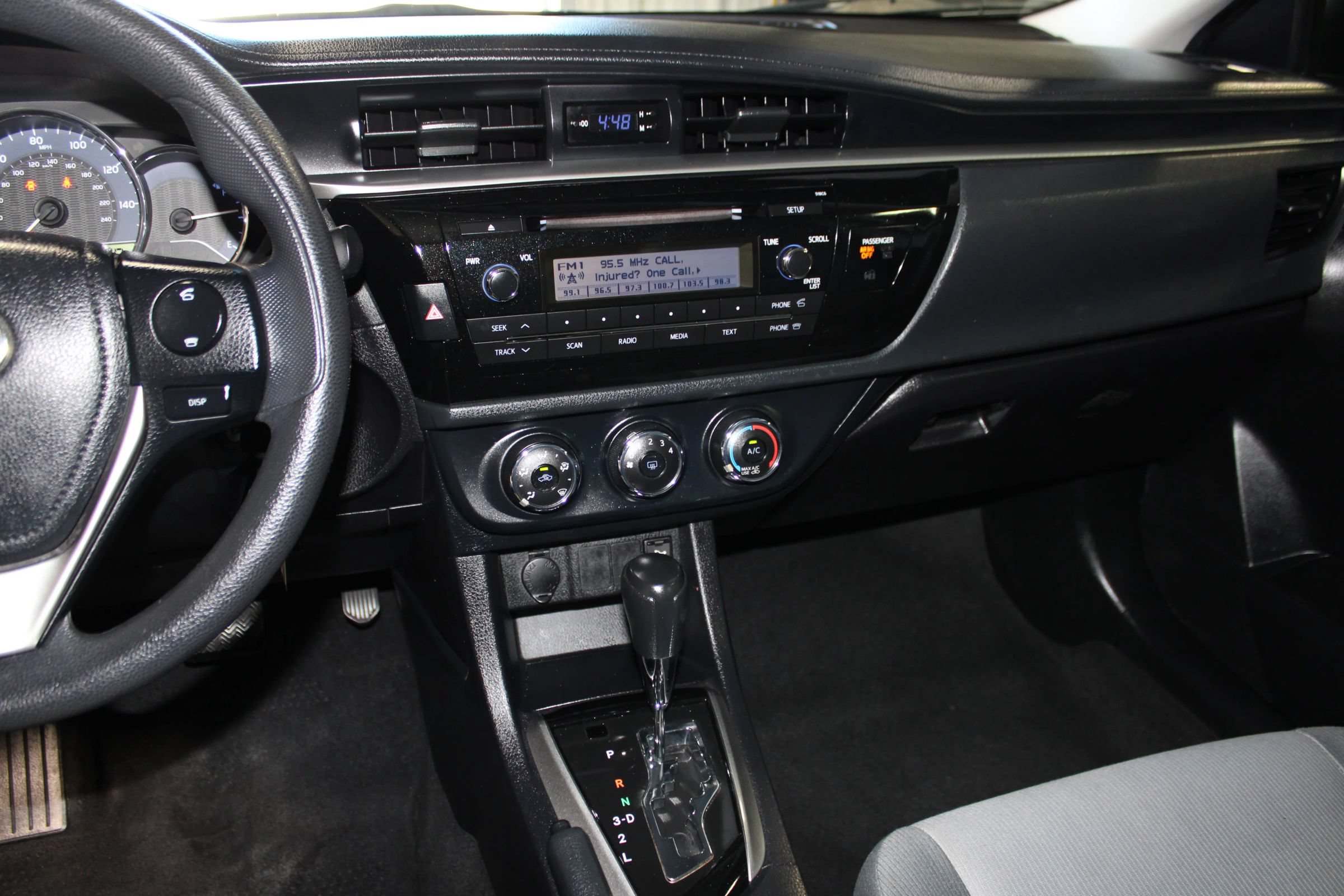 Used 2014 Toyota Corolla L FWD image 12