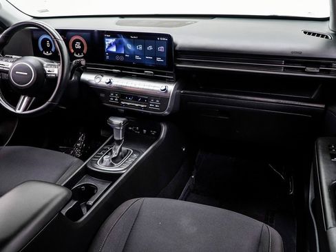 Used 2025 Hyundai Kona SEL image 18