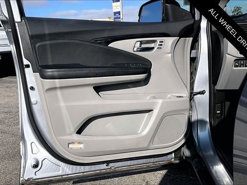 Used 2019 Honda Pilot Elite image 19