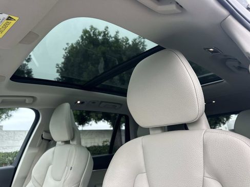Used 2020 Volvo XC90 T6 Momentum image 35