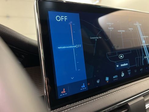 New 2026 Lincoln Corsair Reserve image 13