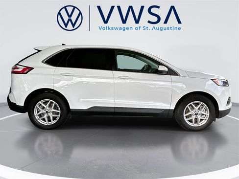 Used 2024 Ford Edge SEL image 8