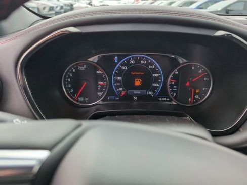 Used 2025 Chevrolet Blazer RS image 19