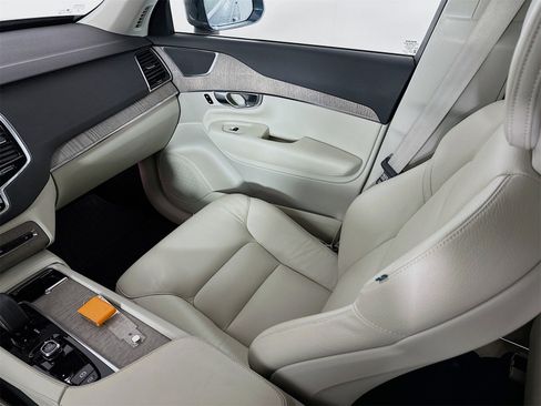 Used 2024 Volvo XC90 T8 Plus w/ Protection Package Premier image 24