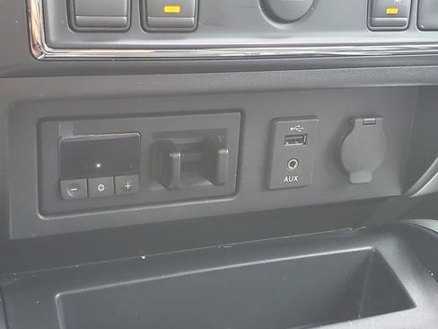 Used 2018 Nissan Titan PRO-4X w/ Pro-4x Utility Package image 25