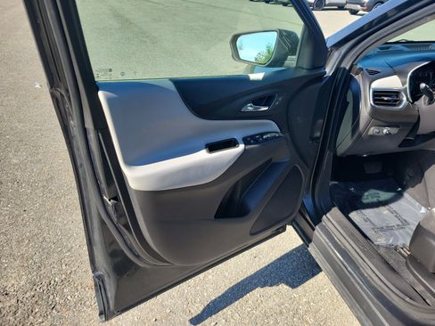 Used 2020 Chevrolet Equinox LS AWD/4WD image 14