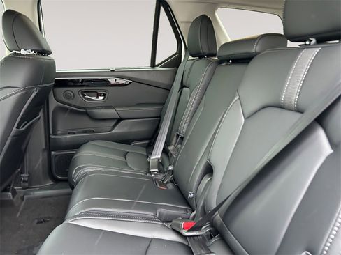 New 2025 Honda Pilot EX-L image 13