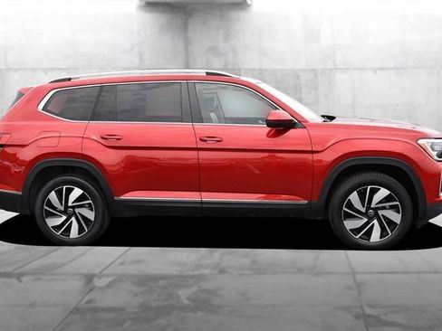Used 2024 Volkswagen Atlas SEL AWD/4WD image 5
