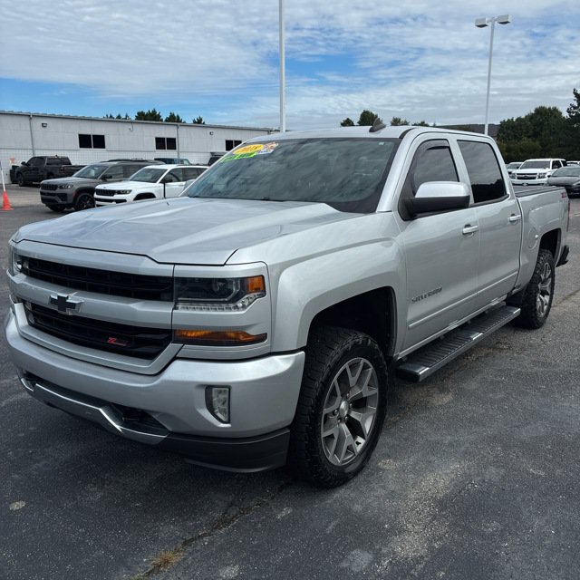 Used 2018 Chevrolet Silverado 1500 LT w/ All Star Edition AWD/4WD image 2