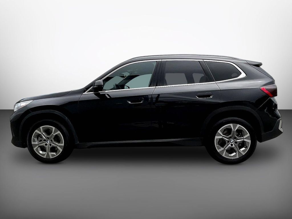Used 2023 BMW X1 xDrive28i w/ Convenience Package AWD/4WD image 4
