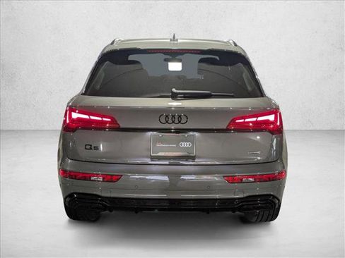 Certified 2025 Audi Q5 2.0T Premium Plus w/ Premium Plus Package image 6