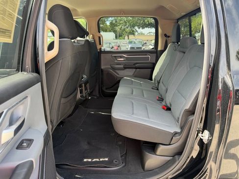 Used 2020 RAM 1500 Big Horn RWD image 31