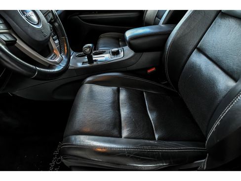 Used 2015 Jeep Grand Cherokee Limited w/ Luxury Group II AWD/4WD image 12