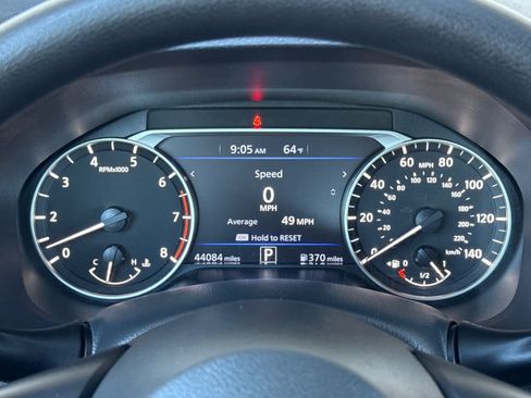 Used 2025 Nissan Altima 2.5 SV FWD image 23