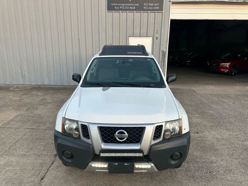 Used 2014 Nissan Xterra X image 9