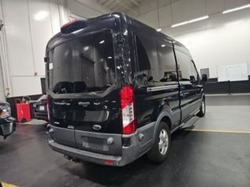 Used 2018 Ford Transit 350 XLT RWD image 3