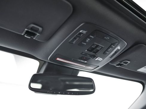 Used 2021 Toyota Sienna XSE w/ XSE Plus Package image 21