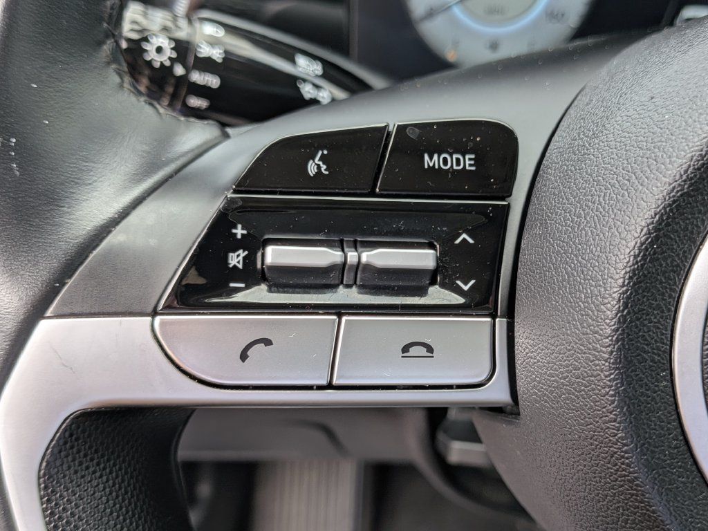Used 2023 Hyundai Elantra SEL w/ Convenience Package FWD image 26