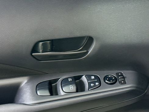 Used 2024 Nissan Kicks S image 15