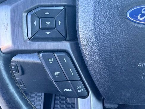 Used 2019 Ford Expedition Platinum image 25