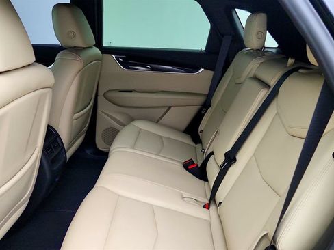 Used 2019 Cadillac XT5 FWD image 20