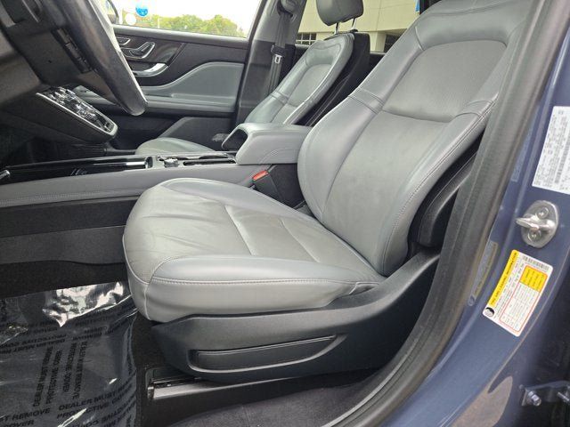 Used 2022 Lincoln Corsair AWD w/ Premium Package image 21