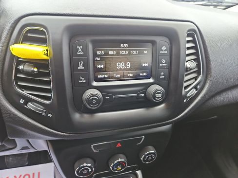 Used 2018 Jeep Compass Sport AWD/4WD image 19