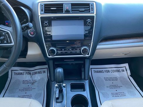 Used 2018 Subaru Outback 2.5i Limited image 18