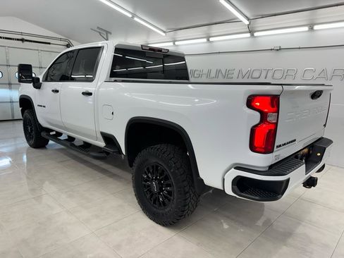 Used 2021 Chevrolet Silverado 2500 LTZ w/ LTZ Plus Package AWD/4WD image 7