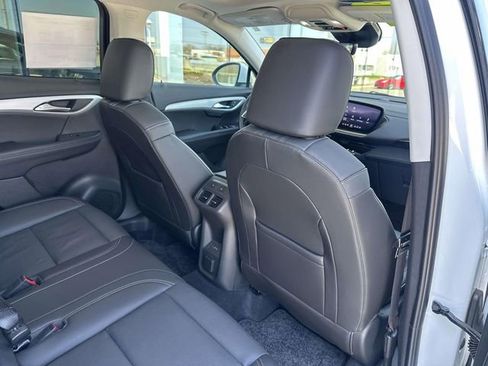 Used 2024 Buick Envision Avenir AWD/4WD image 26