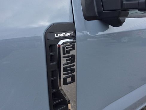 New 2026 Ford F350 Lariat w/ FX4 Off-Road Package image 7