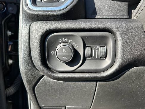 Used 2024 RAM 2500 Laramie w/ Night Edition image 20