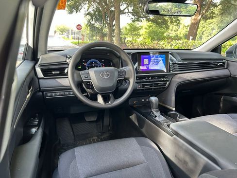 Used 2025 Toyota Camry LE w/ Convenience Package FWD image 13