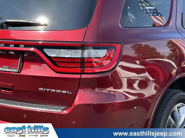 Certified 2022 Dodge Durango Citadel AWD/4WD image 9