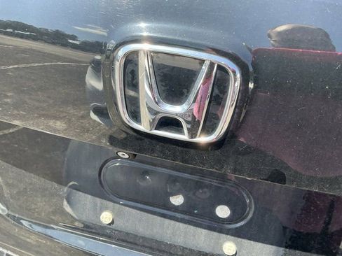 Used 2016 Honda Pilot Touring image 7