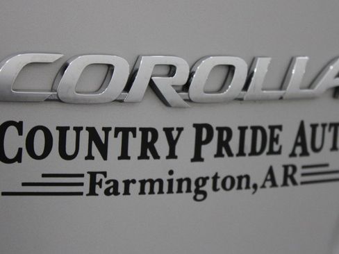 Used 2023 Toyota Corolla LE image 27