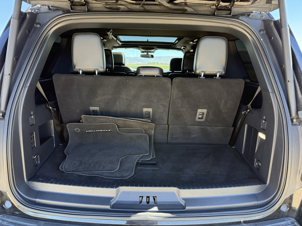 Used 2024 Ford Expedition Limited AWD/4WD image 35