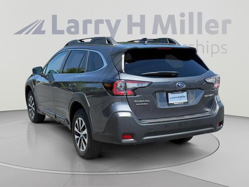 Used 2025 Subaru Outback Premium w/ Popular Package #1A AWD/4WD image 3