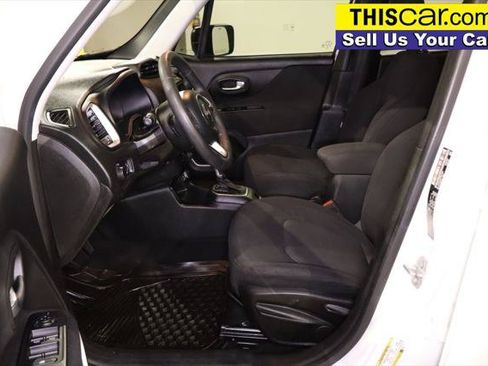 Used 2019 Jeep Renegade Sport w/ UConnect 7.0 Group FWD image 24