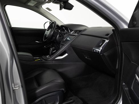 Used 2018 Jaguar E-PACE S image 38