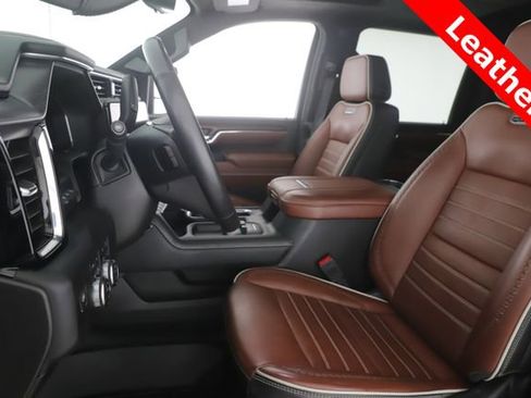 Used 2024 GMC Sierra 3500 Denali Ultimate image 17