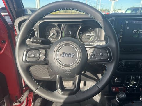 Used 2024 Jeep Wrangler Unlimited Rubicon 4xe image 24