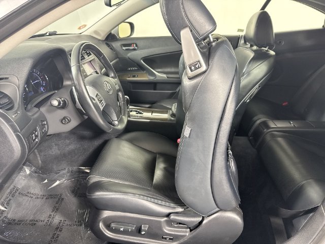 Used 2012 Lexus IS 250C w/ Luxury Pkg RWD image 20
