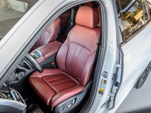 Used 2021 BMW X6 xDrive40i w/ M Sport Package image 40