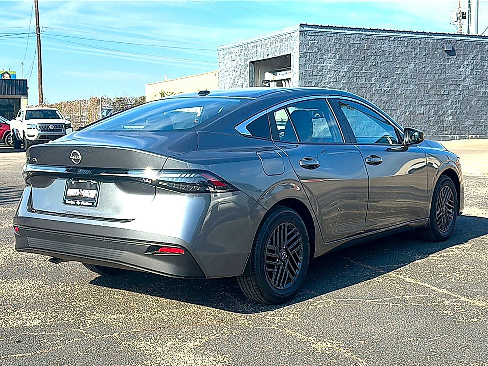 New 2027 Nissan Sentra SV w/ SV Convenience Package FWD image 8
