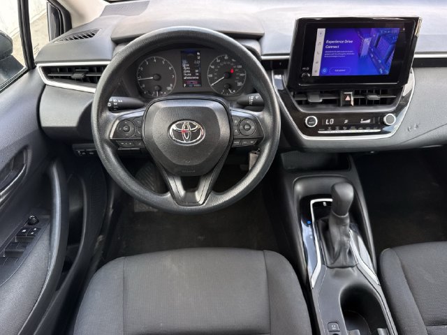 Used 2025 Toyota Corolla LE FWD image 12