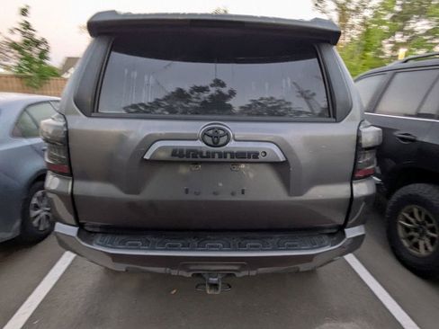 Used 2015 Toyota 4Runner SR5 Premium image 6