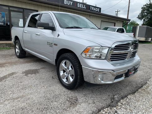 Used 2019 RAM 1500 Lone Star RWD image 4