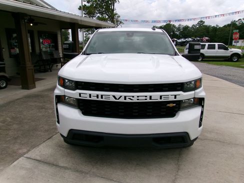 Used 2021 Chevrolet Silverado 1500 Custom w/ Custom Max Trailering Package image 3